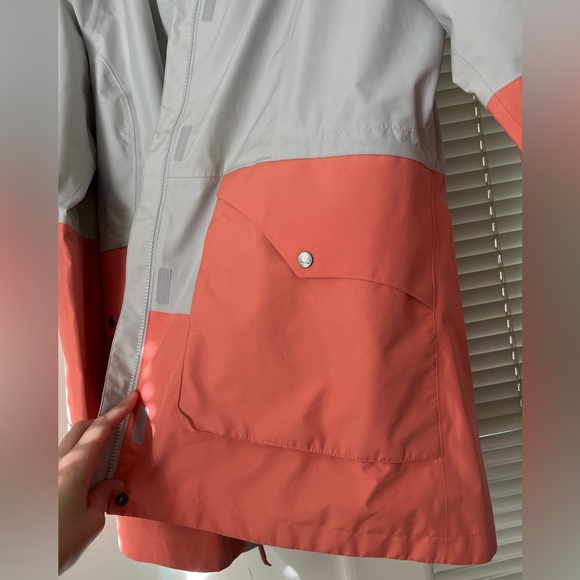**sold elsewhere** Marmot Wend Goretex long jacket, grey and peach, size medium - Picture 13 of 17
